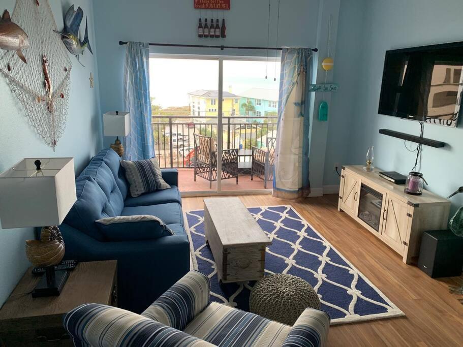 Gulf Coast Gold Private Condo - 2Bed, 2Bath, Sleep 6, Across Street From Beach, Balcony Views Of Sunsets, Beach & Gulf, Pool, Gym セント・ピート・ビーチ エクステリア 写真