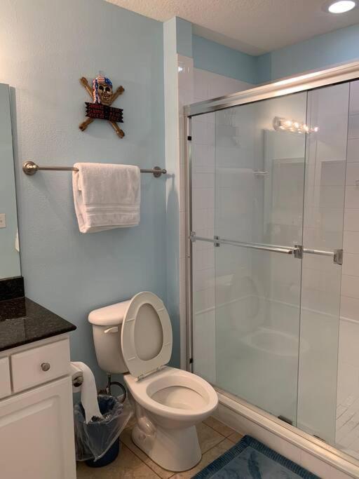 Gulf Coast Gold Private Condo - 2Bed, 2Bath, Sleep 6, Across Street From Beach, Balcony Views Of Sunsets, Beach & Gulf, Pool, Gym セント・ピート・ビーチ エクステリア 写真