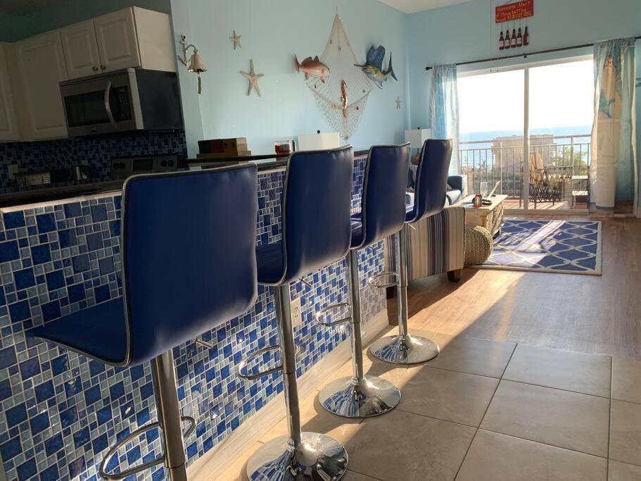 Gulf Coast Gold Private Condo - 2Bed, 2Bath, Sleep 6, Across Street From Beach, Balcony Views Of Sunsets, Beach & Gulf, Pool, Gym セント・ピート・ビーチ エクステリア 写真
